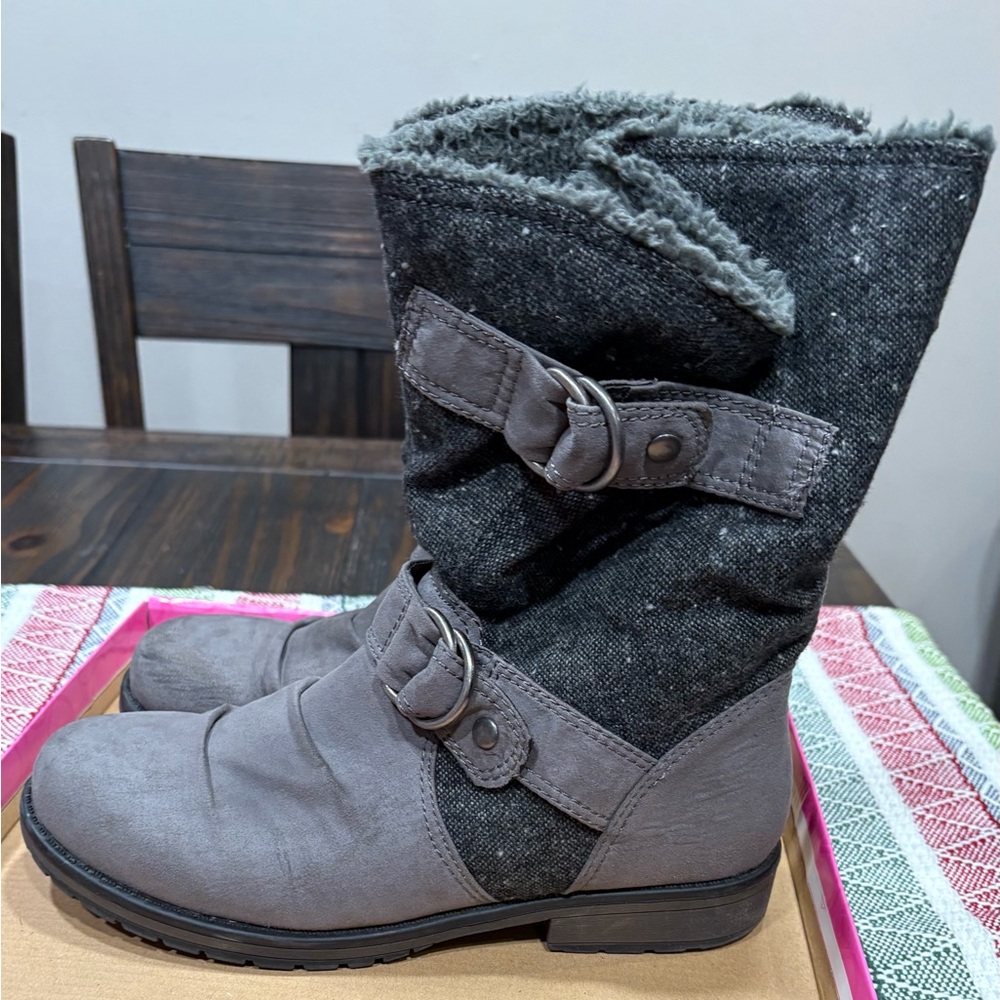 Sugar Gray and Black Winter Boots